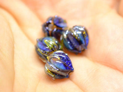 Amazing black blue silver flower beads, Lampwork bud beads, Floral lampwork, 10mm flower beads, Artisan lampwork, galaxy glass beads,netting