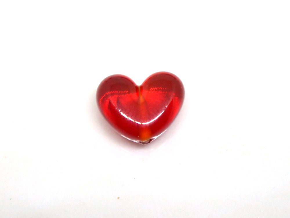Small red heart beads, Lampwork heart, Flat heart beads, Red glass beads, Glass heart shape bead, Heart jewelry making, Artisan lampwork
