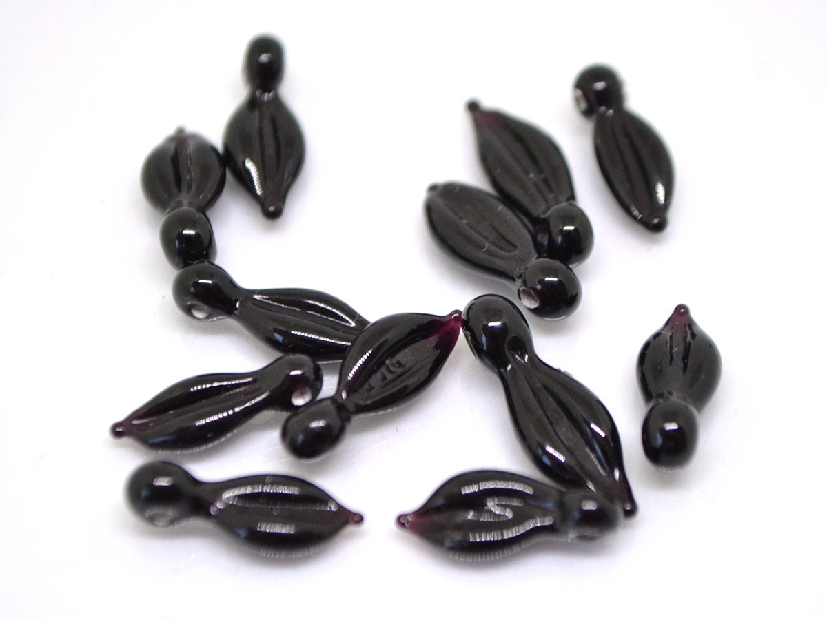 Black lampwork leaf beads, Small Leaf beads, Small Leaf charm, Black leaves, Tiny Glass leaves, Top drilled leaf beads, Lampwork leaf bead