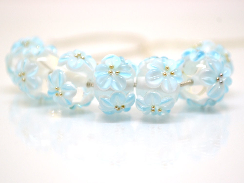 blue flower beads with flower bracelet wedding bridal bracelet making jewelry lampwork handmade artisan lampwork top quality beads tender