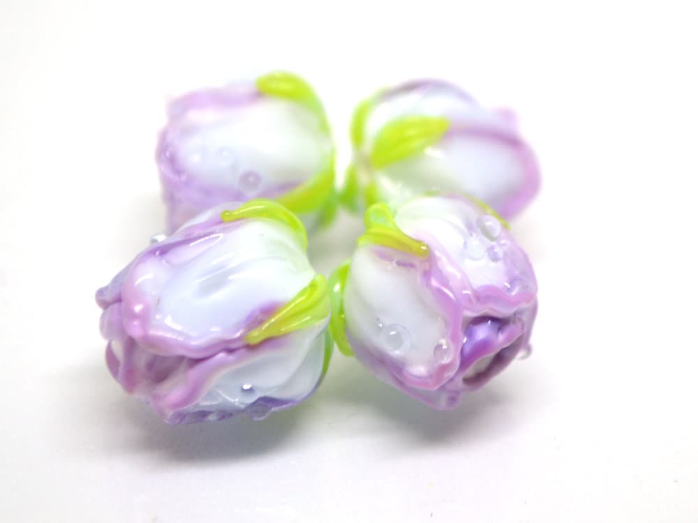 Lavender white rosebud beads, Purple flower lampwork, Glass rose beads, Spring lampwork, Artisan lampwork, Floral Jewelry, Lampwork pair