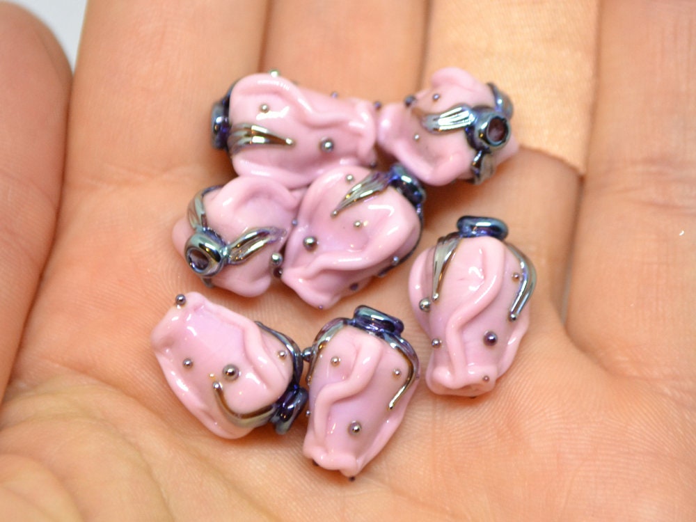 Pink twisted rosebud  beads, Opaque pink Glass rose bud Bead, Flower lampwork bead, Artisan lampwork beads