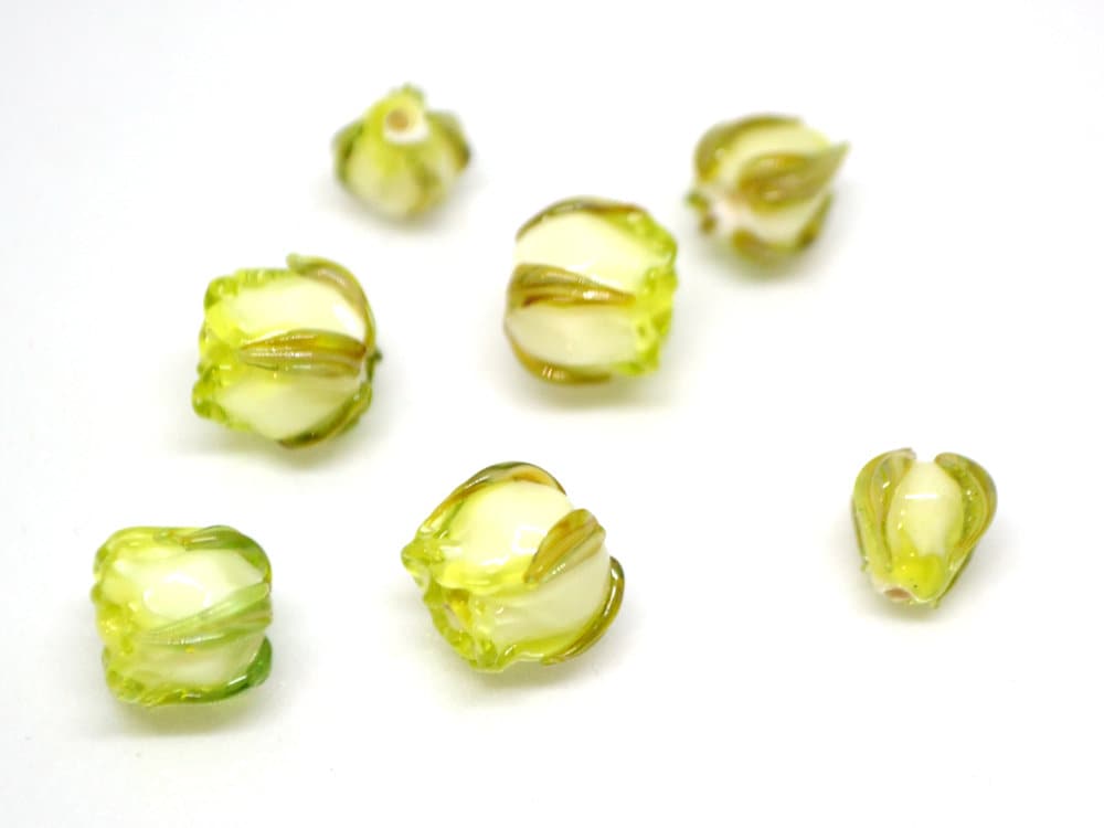 Salad green 8mm rosebud beads, Rose and bud beads, Summer Floral lampwork, Small flower beads, Art Flower Beads, Floral jewelry, Handmade