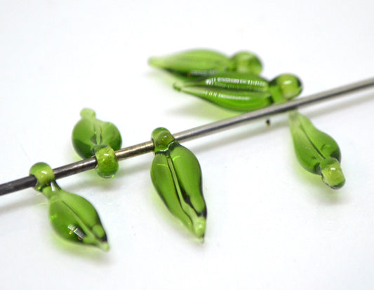Green lampwork leaf beads Glass leaves Top drilled leaf beads Lampwork bead set Jewelry making Leaf charm Flower Floral Artisan lampwork