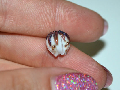 White 10mm flower lampwork beads purple gold, Wedding jewelry making, White necklace, Lampwork art, Glass flower beads Floral beads Handmade