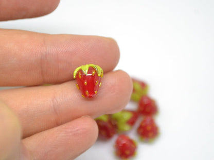Red Strawberry 10mm glass beads, Lampwork berries, Glass strawberry, Berry fruit beads, Red berries, Garden beads, Artisan lampwork