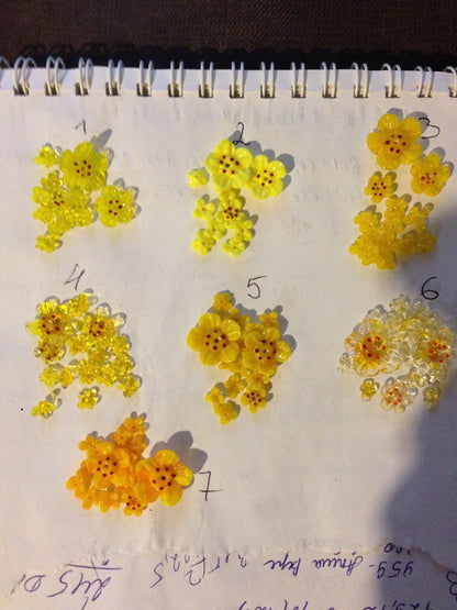 Yellow glass beads, Set of 12pcs, Honey yellow flower beads, Golden yellow beads, Topaz yellow beads, Floral lampwork, Artisan Lampwork bead