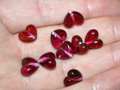Small pink heart beads, Flat heart beads, Lampwork heart, Pink glass beads, Glass heart shape bead, Heart bracelet making, Artisan lampwork