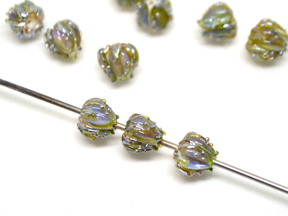 Olive gold flower beads, 7mm glass beads, Small flower beads, Tea green floral beads, Tiny flower beads