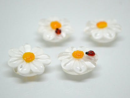 Chamomile flower lampwork beads with ladybug, Lentils beads, White flower beads, White floral lampwork