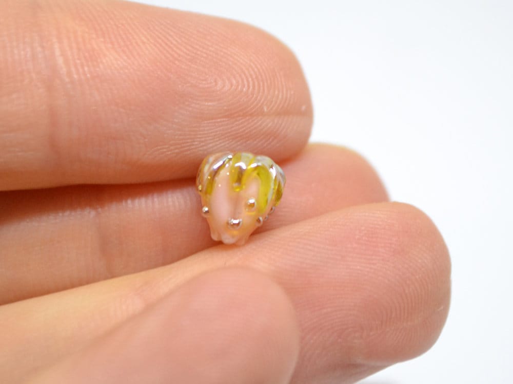 Pink gold floral beads, Peach bud flower beads, Tiny glass beads, Pastel pink 7mm flower beads, Artisan lampwork