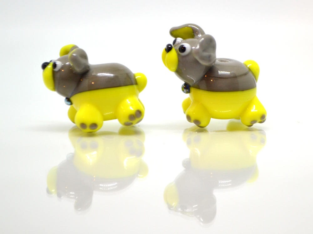 Glass dog beads