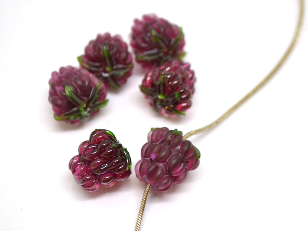 Dark fuchsia lampwork raspberry, Frost glass berry, Glass raspberries, Berry fruit beads, Pink Lampwork berries