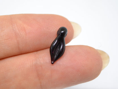 Black lampwork leaf beads, Small Leaf beads, Small Leaf charm, Black leaves, Tiny Glass leaves, Top drilled leaf beads, Lampwork leaf bead